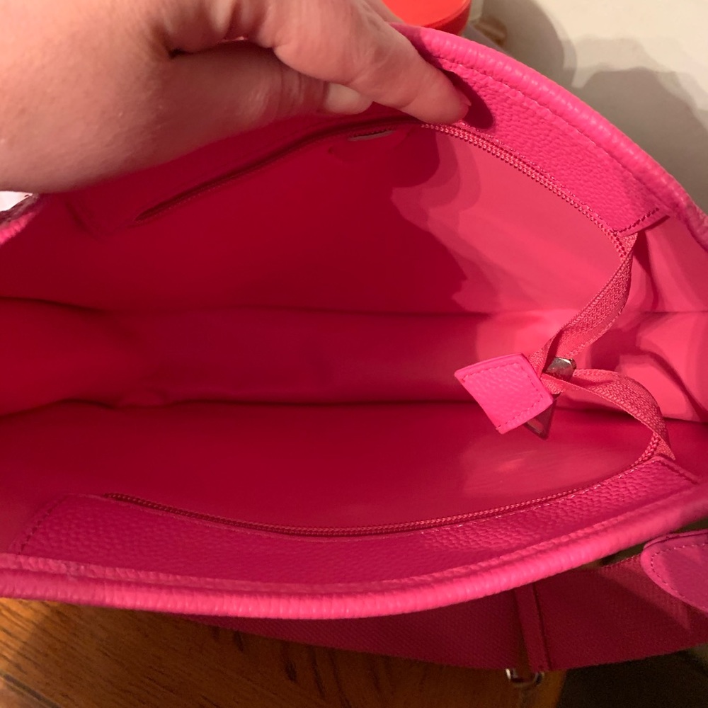 Pink crossbody - Picture 2 of 2